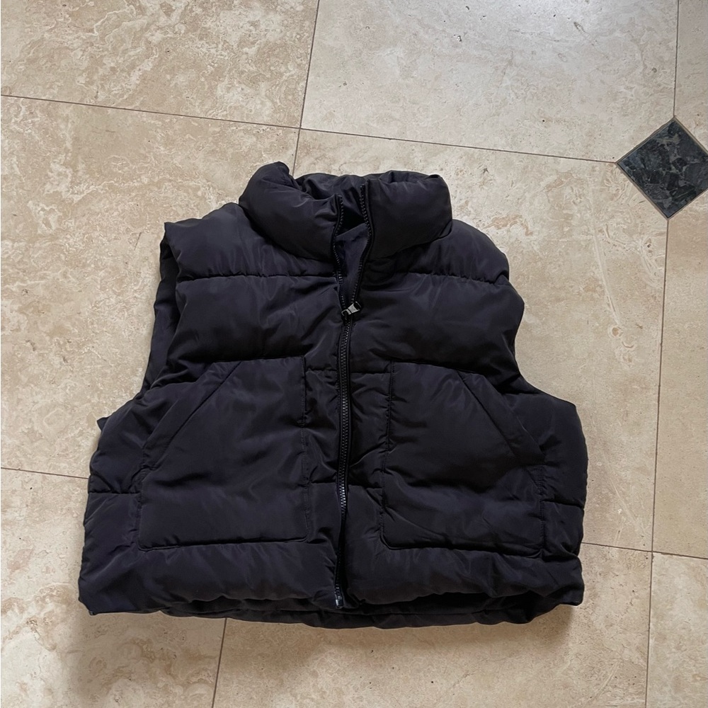 Love Tree Womens Black Puffer Vest